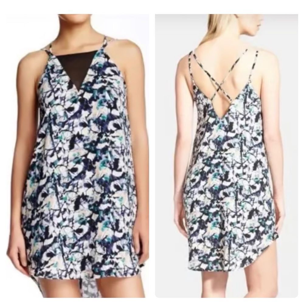 Astr the Label strappy sheer panel vneck abstract shift dress size small